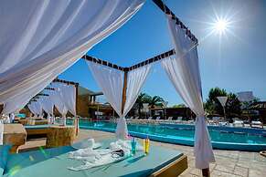 Island Beach Resort - Adults Only