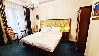 Hamlet Bed & Breakfast