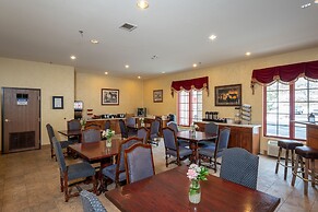 Silverland Inn and Suites