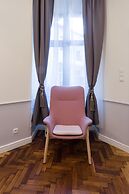 Angel House Aparthotel