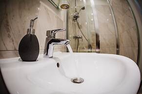 Angel House Aparthotel