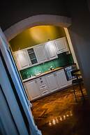 Angel House Aparthotel