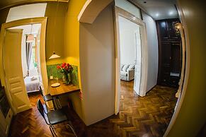 Angel House Aparthotel