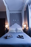 Angel House Aparthotel