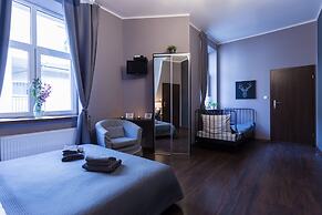 Angel House Aparthotel