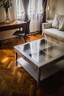 Angel House Aparthotel