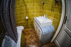 Angel House Aparthotel