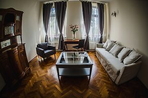 Angel House Aparthotel