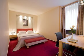 Hotel Laguna