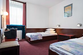 Hotel Laguna