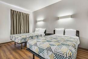 Motel 6 Cleburne, TX