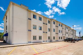 Motel 6 Cleburne, TX