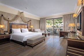 La Marquise Luxury Resort Complex