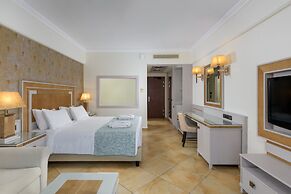 La Marquise Luxury Resort Complex