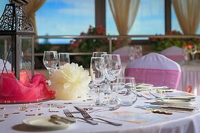 La Marquise Luxury Resort Complex