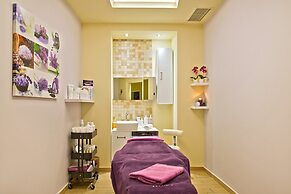 La Marquise Luxury Resort Complex