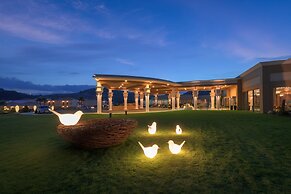 La Marquise Luxury Resort Complex