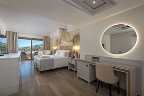 La Marquise Luxury Resort Complex