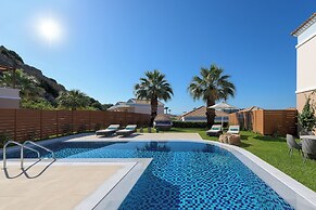 La Marquise Luxury Resort Complex