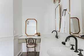 Batten Green Venue & Lodging