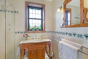 Stonewell Cottages & Vineyards