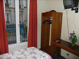 Nouvel Hotel Paris 18