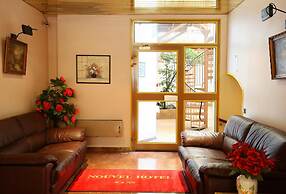 Nouvel Hotel Paris 18
