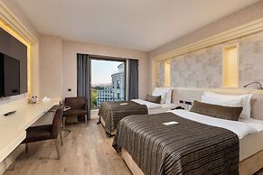 Limak Eurasia Luxury Hotel
