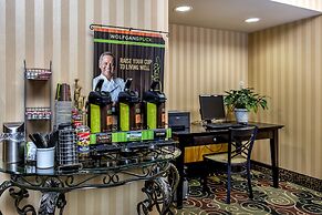 Cobblestone Inn & Suites - Bloomfield