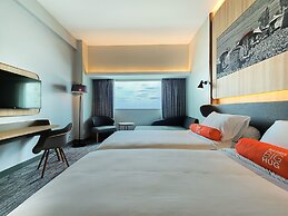 HARRIS Hotel & Conventions Kelapa Gading Jakarta