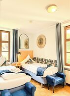 Villa Fantasia Budget Boutique Hotel