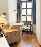 Villa Fantasia Budget Boutique Hotel