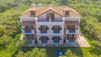 Kavos Psarou Studios and Apartments