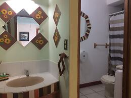 Eco Suites Uxlabil Guatemala City