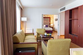 Clarion Paris CDG Airport