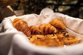 Clarion Paris CDG Airport