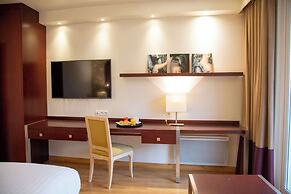 Clarion Paris CDG Airport