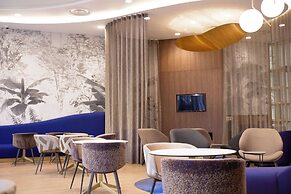 Clarion Paris CDG Airport