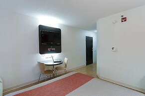 Motel 6 Brandon, MB