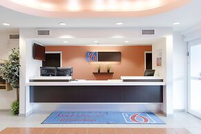 Motel 6 Brandon, MB