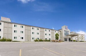 Motel 6 Brandon, MB