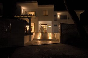 Cabot Las Velas Apartments