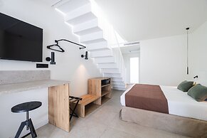 Cabot Las Velas Apartments