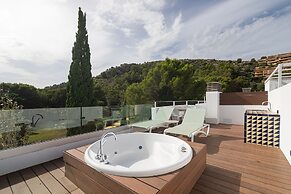 Cabot Las Velas Apartments