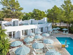 Cabot Las Velas Apartments