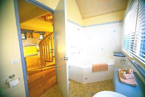 Rayville Boat Houses