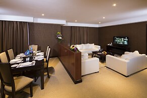 Monroe Hotel & Suites