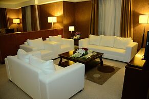 Monroe Hotel & Suites