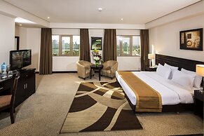 Monroe Hotel & Suites