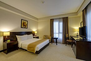 Monroe Hotel & Suites